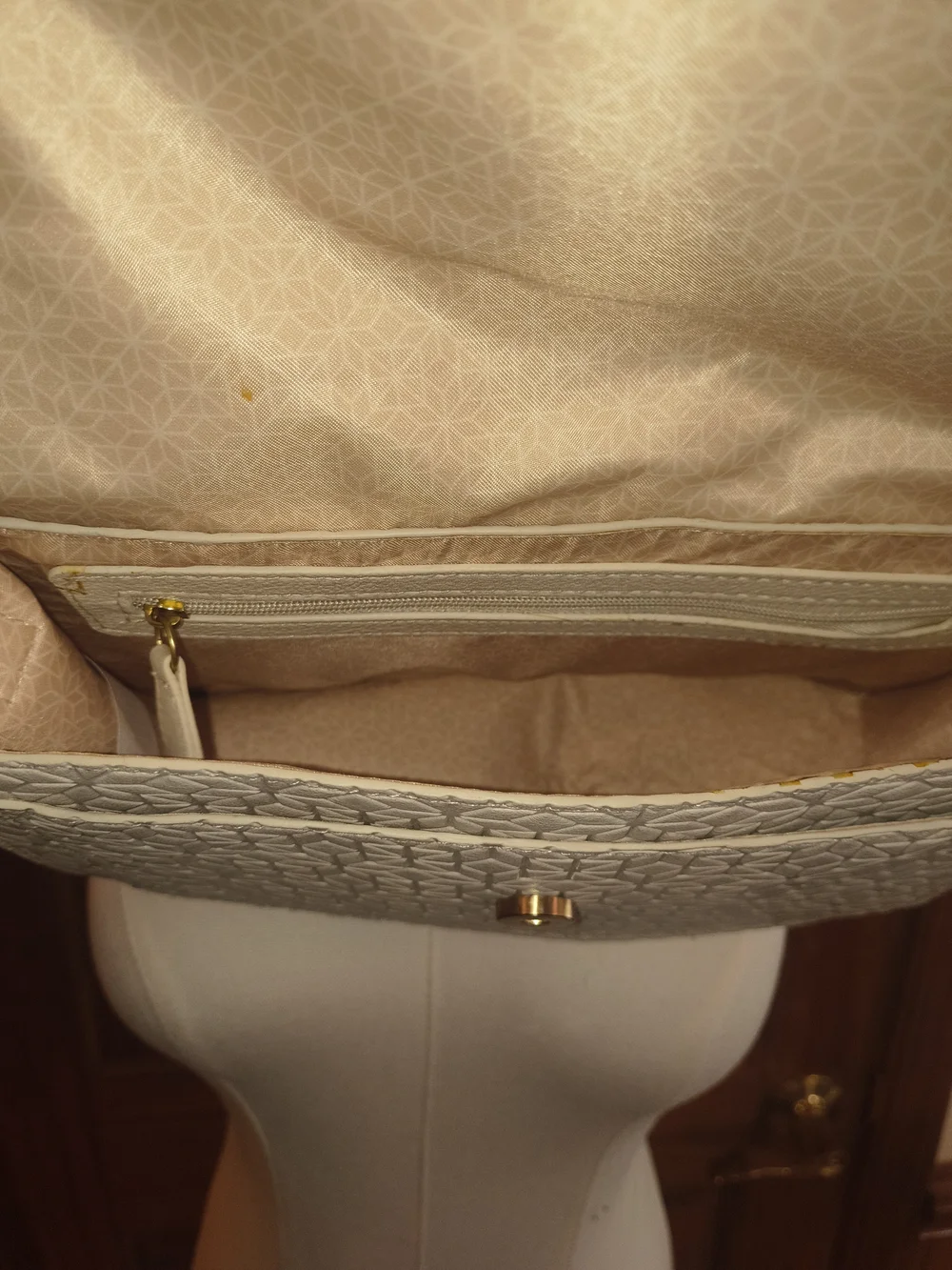 Elegant Cream Geometric-Embossed Shoulder Bag